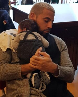 Roberto da Costa Instagram - Gotta step Up my uncle life.... in a few months I won’t be able to pick him up this easy anymore 🙈 #uncle #has #to #step #up #his #game #nephew #is #growing #gains #lifting #workout #robertodacosta #amsterdam @yvette_kaleiti