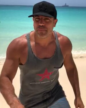 Roberto da Costa Instagram - Wolverine is back on training track 💪🏽💪🏽💪🏽 #got #my #training #workout #game #face #on #here #beach #mode #aruba #onehapoyisland  #nofilter #gains #sun #beastmode #saintsandstars #amsterdam #robertodacosta #xmen