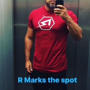 Roberto da Costa Instagram - The R marks the spot #R #marks #the #spot #clothing #elevator #selfie #superhero #shizzle #fashion #ready #to #rock #amsterdam #robertodacosta #aruba #red #and #white