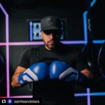 Roberto da Costa Instagram – Holy box ready!!! like they say in Holland 🇳🇱 “ woensdag gehaktdag” ( if your not dutch try to pronounce it 😂) means literally “Wednesday minced meat day”  let’s  Punch some bags with our new  custom made @saintsandstars boxing gloves 💪🏽💪🏽💪🏽 time to put some hussle behind that Muscle !!! 📸 @fracrox 
#saintsandstars #holybox #holyshred #the #nextlevelgym #of #amsterdam #and #worldwide #😀 #train #training #robeasto #robertodacosta #new #boxing #gloves #boxinggloves Saints & Stars