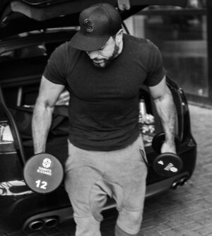 Roberto da Costa Instagram - Prepping the weights for the real deal @saintsandstars #holyshred #holybox #nextlevelgym ##boutiquegym ##saintsandstars #hittraining #hit #robertodacosta #amsterdam #best #workout #get #shredded #shred #shredded #sweat #training #workout #gym #strength #power #nopainnogain