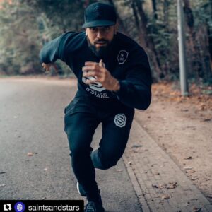 Roberto da Costa Instagram - Jumping with one leg already in 2019 @saintsandstars #saintsandstars #nextlevelgym #gymboutique #crosstheline #transformation #transform #your #body #health #move #sport #lifestyle #holyshred #holybox #workout #training #prepping #for #the #next #olympicwintergames #speedskating #robertodacosta #amsterdam