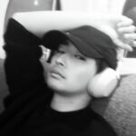 Robin Furuya Instagram - sony　XM5 耳痛くならないし マットな具合が好き