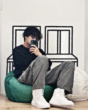 Robin Furuya Instagram - Fresh sneakers
Thank you 

Cool collaboration 
@beautifulpeople_officialsite x @converse_cons 

バスケボールカラーは10/21発売みたい
Don’t forget to check it out 

#beautifulpeople #cons