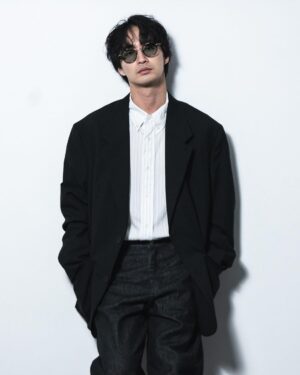 Robin Furuya Instagram - Studio Nicholson X ZARA

Functional, comfortable and easy.
= love it

Btw happy thanksgiving day from Japan
I will reply to comments so pls leave a comment or a question.

好きなコラボ
久しぶりにコメント返そうかな

@ZARA

#ZARA
#ザラ
#studionicholson
#スタジオニコルソン
#studionicholsonxzara
#PR