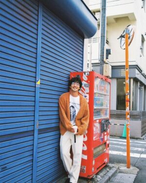 Robin Furuya Instagram - Thank you 
freak mag のayaちゃん連載にでてるよ〜

Photo by @aya_dream04 

All clothes from 
FREAK’S STORE
@freaksstore_official