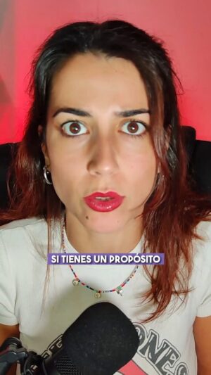 Rocío Vidal Instagram - La verdadera clave de la felicidad está en el estudio más longevo de la Historia 🔥💜 #felicidad #ciencia