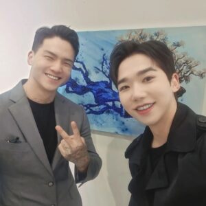 Rock Hyeon Instagram - 너의 내면을 잠시나마 들여다본 듯한 #읽다 @bangminsu1992