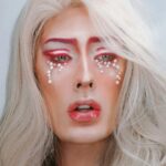 Roem Instagram - Throwback to this beautiful shoot from 2019 🌹🤍 #rupaulsdragrace #dragraceholland #dragqueen #makeup #pearlmakeup #editorialmakeup #redmakeup #dragrace #rpdr
