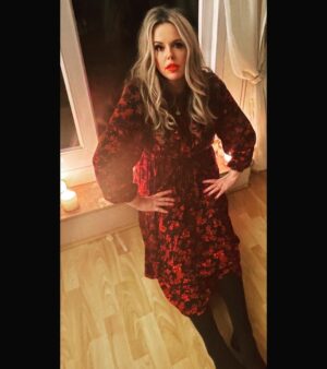 Roisin Conaty Instagram - Not enough heat out of these candles