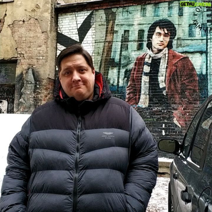 Roman Popov Instagram - Привет, Питер. К Вите по традиции. Теперь уже с подрастающим киношниками. :) #Камчатка