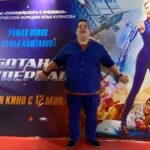 Roman Popov Instagram - Закрытый показ для блогеров удался. Зал смеялся и немного плакал. Всё, как мы и задумывали! Ура! С 12 мая в кинотеатрах. Приходите на наш фильм. Это - фантастика! 😉🤘🏼 #БотанИСупербаба #Премьера #LegioFelix
