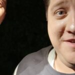 Roman Popov Instagram - Йошкар-Ола, привет. Стёпа Губарьков со мной в одном проекте! Диаспора йошкаролинцев в отечественном кино ширится. :) Ну и благодаря Степе строй неет :))