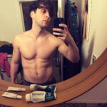 Roman Tomeš Instagram - Vyhlašuji konec strejcovatění!! Tvrdý trénink započat! #vezdravemtelezdravyduch