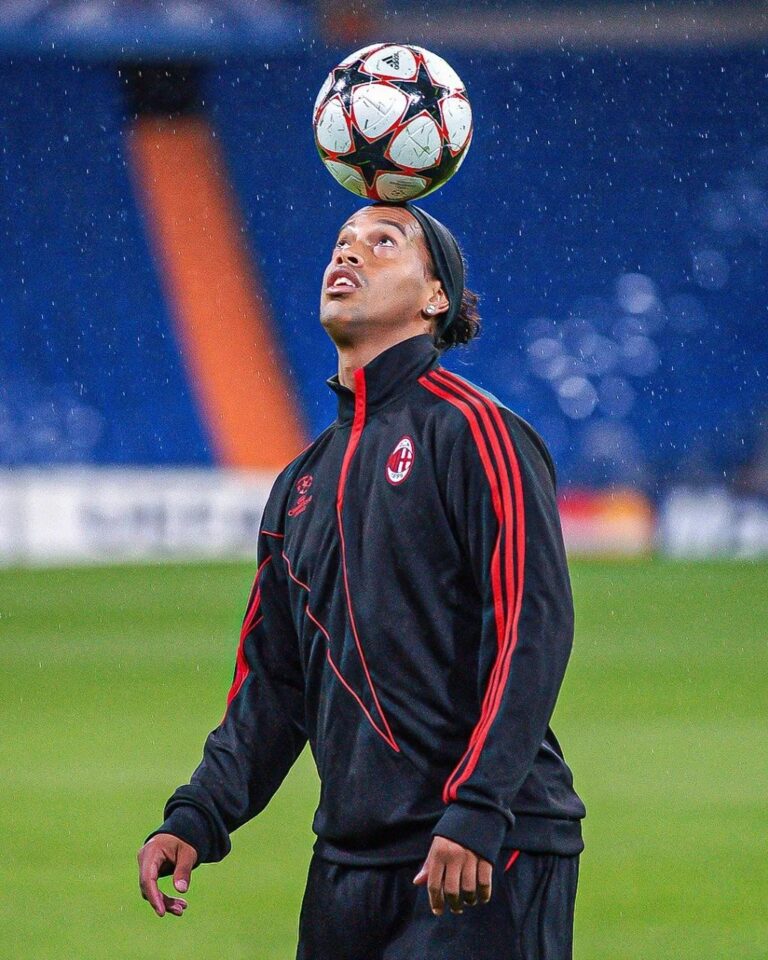 Ronaldinho Instagram - Champions Nights 😎⚽️🤙🏾