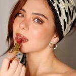 Rose Van Ginkel Instagram - Put on some lipstick 💋