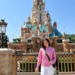 Rose Van Ginkel Instagram - 1 out of 6 disneyland in the world. 🤍