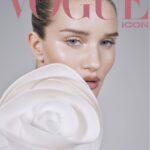 Rosie Huntington-Whiteley Instagram – The Icon Issue @vogueturkiye 
Editor in Chief: @debora_zakuto 
Fashion Editor: @sandyarmeni 
Photographer: @emreunalstudio 
Hair: @peterluxhair 
Make up Artist: @isamayaffrench, with @isamayabeauty products