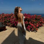 Rosie Huntington-Whiteley Instagram - 2024 in colour 🌺 Phuket, Thailand