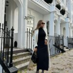 Rosie Huntington-Whiteley Instagram - Stomping ground 🩶 London, United Kingdom