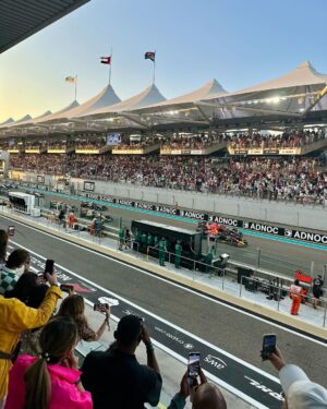 Rosie Huntington-Whiteley Instagram - #Ad What an incredible experience to witness the F1 #InAbuDhabi @visitabudhabi #AbuDhabiGP 🏎️🏎️🏎️