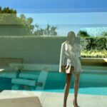 Rosie Huntington-Whiteley Instagram - 👋🏼🤳 Los Angeles, California