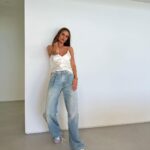 Rosie Huntington-Whiteley Instagram - Chill girl 🩵