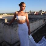 Rosie Huntington-Whiteley Instagram - Ciao Puglia 🇮🇹🌺 @dolcegabbana Puglia, Italy