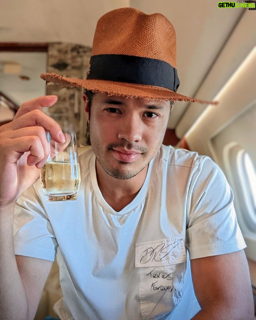 Ross Butler Instagram - 1. Gotta hat 2. "Texas Forever" by @danielricciardo 3. A famished boy 4. Spilling the tea 5. Noon train going nowhere 6. ✌️