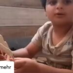 Roya Nownahali Instagram - Posted @withrepost • @rouzbehmehr در آن قايقِ كوچكِ از آزمونْ برگذشته ي تو، براى تمامِ آزاديخواهان جهان جا هست. و ديدي كه قايقت چه سبكبال، به لَمحه اي، تمام آب هاي جهان را در نورديد؟ تمامِ آب هاي جهان در آن تشتِ رويين. زين پس تمامِ آب هاي زمين به تشتِ رويينِ تو مي ريزند. به دريايي كه در آن هيچ قايقي، هيچ گاه، غرق نخواهد شد. دريايي كه طوفان را در خود غَرق مي كند؛ دريايي با رنگين كماني مُدام. كه زين پس، تو، ربّ النوعِ رنگين كماني. كه ديگر رنگين كمان، نه يادمانِ عهدي ست پوسيده ميانِ آن خداي خشمگين و پيغامبرش نوح، كه ديگر انساني را به طوفان هلاك نكند؛ كه در قايقِ تو براى همه زندگيْ خواهانِ جهان جا هست. و دستانِ تو ايمن ترين كَشتي بان. كه ديگر رنگين كمان، نه كمان ِرستم است و نه سام و نه بهمن و نه هر جنگجوى ديگر؛ كه درياي تو همه ى جنگ ها را در خود حَل خواهد كرد. زين پس رنگين كمان بازيچه اي ست در دستان كوچكِ تو. همچون قايقت. بازيچه اي كه مي تواني بر فرازِ دريايت بگذاريش. يا پس از هر باران، در افق به ما نشانش دهي. و زين پس رنگين كمان تا هميشه، بر دست هاي پسربچه اي ظهور خواهد كرد. و باران هاي پاك بر درياي تو خواهد باريد. و تشتِ تو سَرْريز خواهد كرد. و آبِ پاك، روان خواهد شد بر نخل هاي سوخته. بر درياچه هاي خشكيده. بر خون هاي ريخته. بر دشت هاي تشنه. بر داغِ دلِ مادران. بر بدن هاي تب آلودِ كوفته. بر دل هاي سوخته. بر زخم هاي داغ. بر باغ. بر باغچه. بر جنگل و كوه و كوچه. بر شهر. بر زمين. بر سرزمينِ تو، سرزمينِ ما. بر زندگي. و اكنون من، در ميانه ي طوفان، به قايقِ امنِ تو مي آويزم. و به افق چشم مي دوزم. تا پس از طوفان، از ميانِ ابرهاي گسسته و بر فرازِ رقصِ نورها بر آب، رنگين كمان را نشانمان دهي. رنگين كمان بر دست هاي كوچك پسربچه اي. و اين يادمان عهدي ست ميانِ ما با تو؛ خداى رنگين كمان، براى آزادي، براى زندگي. ٢٦ آبان ١٤٠١ #براى_كيان #كيان_پيرفلك #زن_زندگي_آزادي #مهسا_اميني