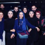 Roya Nownahali Instagram - . شبى از شب هاى اول اجراى نمايش «اسطوره مى شوم» كه مهر نازنينان شامل حالمان شد. بانوان گرام، گلاب آدينهء جان، فريبا معظمى بسيار عزيز و شيرين بينا، گرامىِ دوست داشتنى #رؤيانونهالى#رويانونهالى #رامين_حيدرى_فاروقى #royanownahali #raminheydarifaroughi