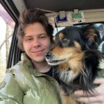 Rubén Doblas Gundersen Instagram - Hoy he hecho autostop en un pueblo alejado de la mano de dios en Japon y me he montado con el perro mas majo del mundo
