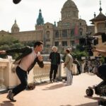 Rubén Doblas Gundersen Instagram - Despues de 1 año, puedo deciros que participo en la nueva pelicula de Tom Holland #UnchartedLaPelicula y haré un gran papel de NPC de fondo con mi pelo de abuela. Estoy super agradecido con @sonypicturesspain por contar conmigo y dejarme vivir tantas locuras y conocer a tantos actorazos. Definitivamente vivimos en una simulación. #ad