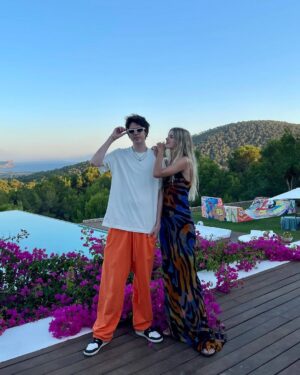Rubén Doblas Gundersen Instagram - nuestra primera foto juntos uwu 
@twojeys villa