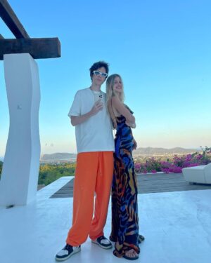 Rubén Doblas Gundersen Instagram - nuestra primera foto juntos uwu 
@twojeys villa