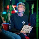 Rubén Doblas Gundersen Instagram - SE ACABA DE ESTRENAR EL CROSSOVER MAS GRANDE DEL AÑO! Nos hemos juntado todos para grabar un anuncio MASIVO de PS5 y yo con estos pelos. En fin. Ya podeis ir a verlo en el canal de @playstationes 😎#ACCESOILIMITADOPS5 #ad