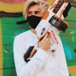 Rubén Doblas Gundersen Instagram - LA RATA NORUEGA USA #NERFULTRA PARA EXTERMINAR Y FULMINAR TODO A SU PASO. 1 pa 1 sin camiseta, venid a por mi @nerfspain #ad