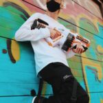 Rubén Doblas Gundersen Instagram - LA RATA NORUEGA USA #NERFULTRA PARA EXTERMINAR Y FULMINAR TODO A SU PASO. 1 pa 1 sin camiseta, venid a por mi @nerfspain #ad