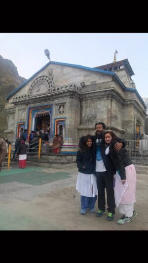 Ruchikaa Kapoor Instagram - A rebel. Who treats everyone as equals. The unofficial originator of the motto ‘You do You’ ❤️! Happy Mahashivratri. 
Throwback to getting a chance to visit #Kedarnath during the shoot of the film!  #Kedarnath #shivratri