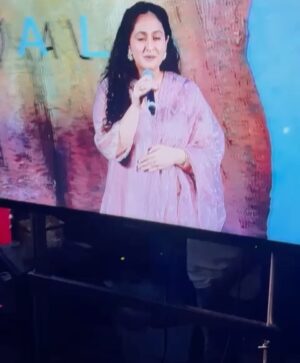 Ruchikaa Kapoor Instagram - Representing @netflix_in today, at the launch of #Qala 🎼🎤🎷🎻
Trailer Out Now! 

Styling team Creds: 
Outfit - @azafashions 
Jewellery - @aquamarine_jewellery Styled by - @anishagandhi3 & @rochelledsa 
MUAH- non-existent…but whatever little you see, has been done by me 🤓😎