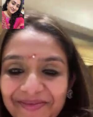 Ruchikaa Kapoor Instagram - Aur tu phuljhadiyon wale tyoharon jaisi 😍 👶 ✨🪔 ✨ Seasons greetings from me & my rangoli partner 👩‍👧♾️ #HappyDiwali #saynotocrackers🚫 #celebratelife