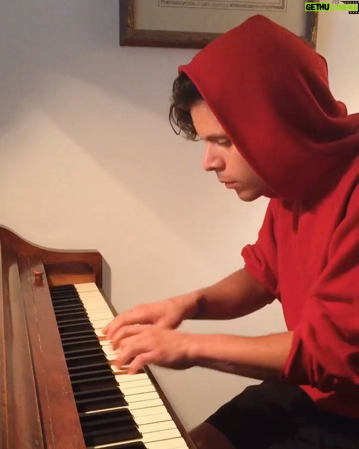 Rudy Mancuso Instagram - I learned to play on this piano