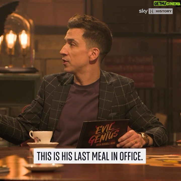 Russell Kane Instagram - Given the luxuries of being president, Nixon’s final meal before he left the White House in scandal was hardly gourmet. 🤢 If you missed #EvilGenius 😈 💡 with @russell_kane on Sky HISTORY, all episodes are available now On Demand.