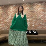 Ryo Sato Instagram - 💚付け襟 @ymym.tokyo 　 💚ニット、ワンピース @manana_suerte 　 💚左耳ピアス 💚右手人差し指ハートリング @valentine___tokyo 　 💚右耳イヤカフ 💚左手セラミックリング @meitian._ 　 💚右手薬指ガラスリング @mile__.a 💚　styling by @chikasugimo__ 💚 💚　hair and make up by @hiromi__tezuka 💚