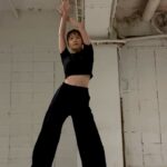 Ryo Sato Instagram - 今日は２番のフリ写し動画✨ボロボロだけど必死な顔でご愛嬌⚡️この時だけマスクを外して換気しながらソーシャルディスタンスかなり広めにとって撮りました🤳