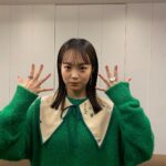 Ryo Sato Instagram - 💚付け襟 @ymym.tokyo 　 💚ニット、ワンピース @manana_suerte 　 💚左耳ピアス 💚右手人差し指ハートリング @valentine___tokyo 　 💚右耳イヤカフ 💚左手セラミックリング @meitian._ 　 💚右手薬指ガラスリング @mile__.a 💚　styling by @chikasugimo__ 💚 💚　hair and make up by @hiromi__tezuka 💚