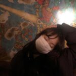 Ryo Sato Instagram - #ディズニーシー アルバム② 2枚目以降は要所要所で必ず行うストレッチタイム🦓⚡️ 寒い＆立ちっぱなしで全体が凝りました🌀 １枚目はキャラメルポップコーンを永遠に食べる私を(ひとりで2箱買った)爆笑しながら激写されたところ🍿🍿 みんなでダッフィー軍団(ジェラトーニ🐱🎨とシェリーメイ🐻🎀)を連れて帰ってきました🧸 午前中はカチューシャするのがあんなに恥ずかしかったのに、夜にはダッフィーをだっこして歩いてました…これがディズニーマジックかァ🪄💫✨ 次こそランドに行きたいと思います！ おしまい
