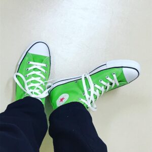 Ryo Yokoyama Instagram - 買っちゃいました。
今ならなんとなく、緑色なら似合う気しかしなかったもので。
#コンバース
#オーラリー
#ビューティーアンドユース