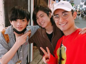 Ryo Yokoyama Instagram - テレ朝木曜ドラマ『サイン―法医学者 柚木貴志の事件―』放送まであと2日です！今日はライブシーンで共演させて頂いた #COLORCREATION の #KAZ 君と #RIOSKE 君とご飯に行ってきました。
サインでは本物のアーティストの方と一緒にステージ上でお芝居ができて、とても刺激的な経験になりました。
浮かないように必死でしたが、カラクリの皆さんのお陰で撮影する事が出来ました。
改めて放送が楽しみだー！
#サイン