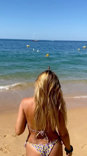 Sónia Araújo Instagram - ☀️💃❤️
@montesantoalgarve 
#ferias #algarve
#vacation